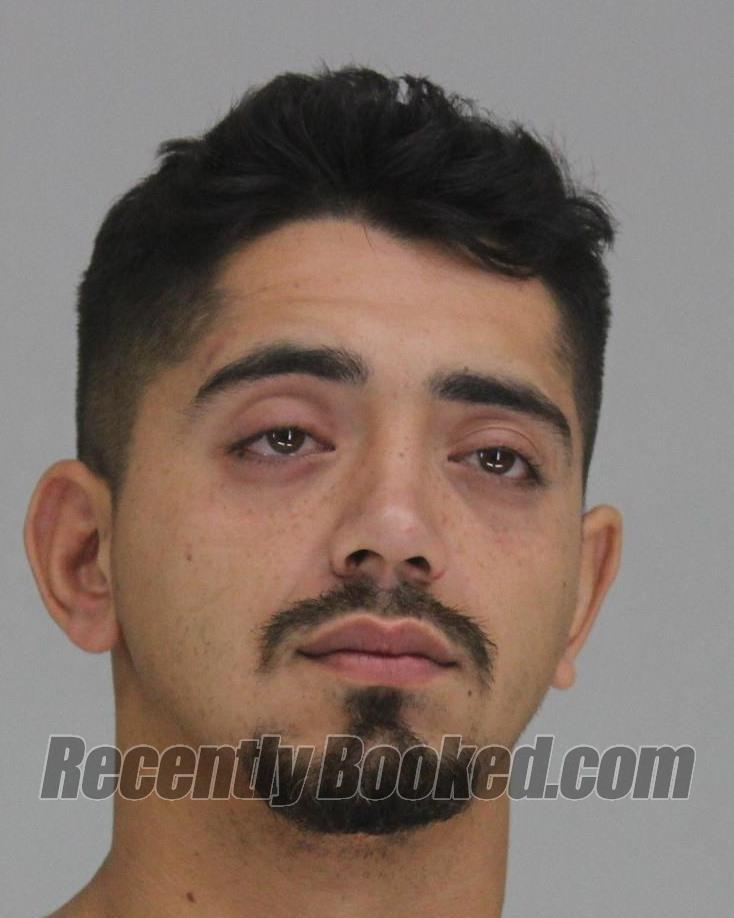 Recent Booking / Mugshot for MOSES FERNANDEZ in Dallas County, Texas
