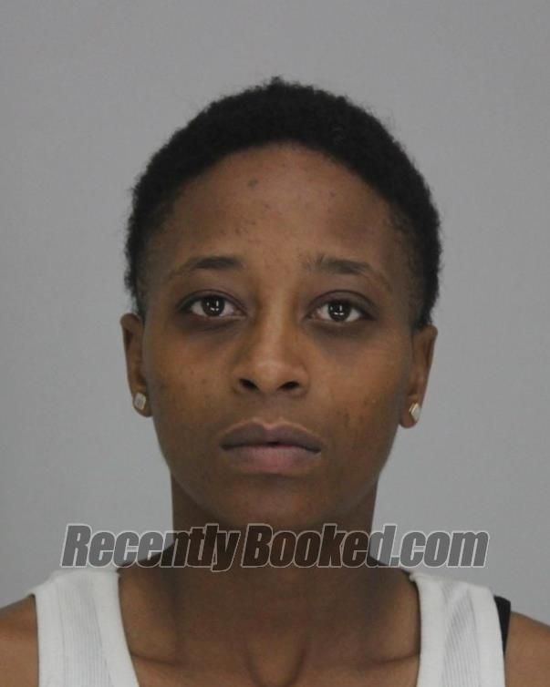 Recent Booking / Mugshot for TIARA JONES in Dallas County, Texas