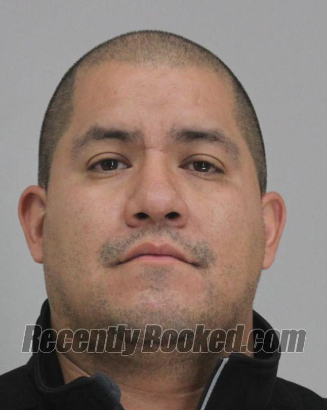 Recent Booking / Mugshot for ROBINSON MARQUEZ in Dallas County, Texas