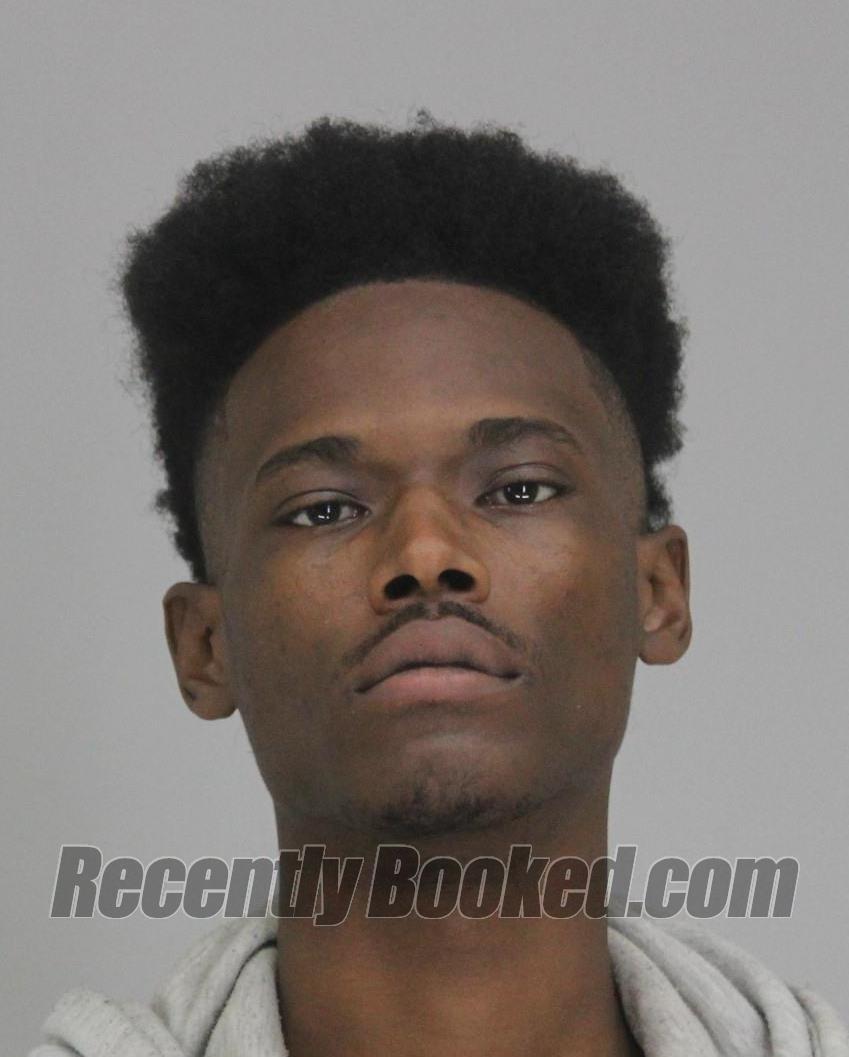 Recent Booking / Mugshot for RODNEY WASHINGTON in Dallas County, Texas