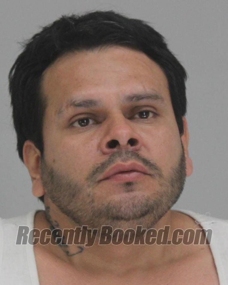 Recent Booking / Mugshot for MANUEL LARA in Dallas County, Texas