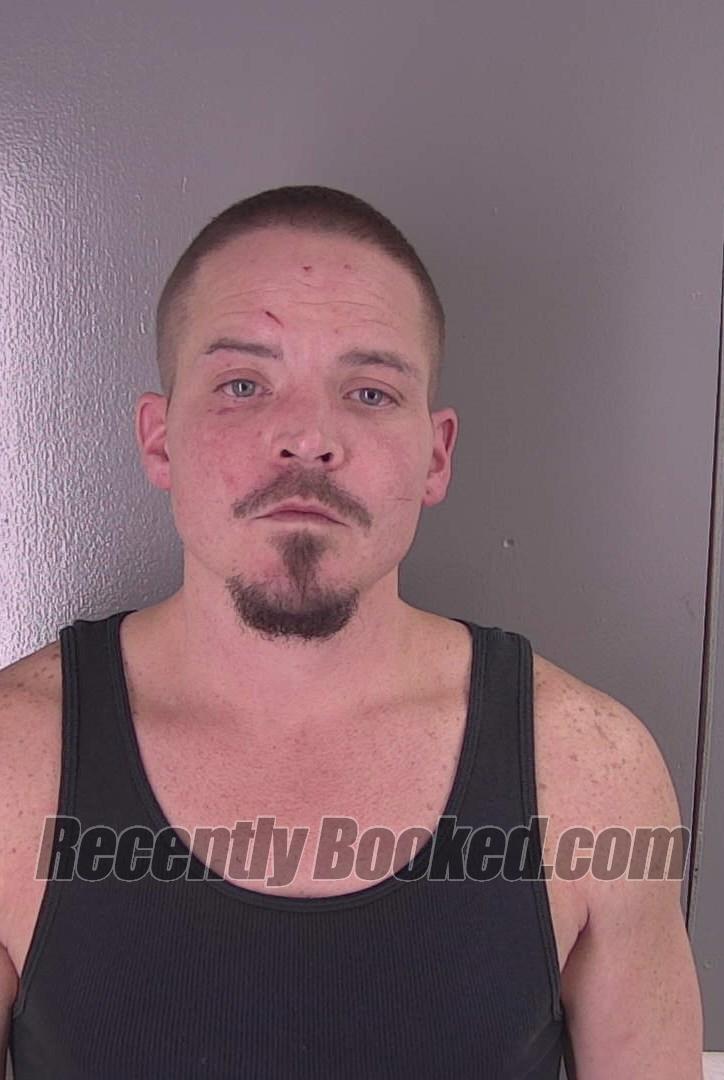 Recent Booking / Mugshot for JUSTIN CRAIG MANGOLAS in Fauquier County