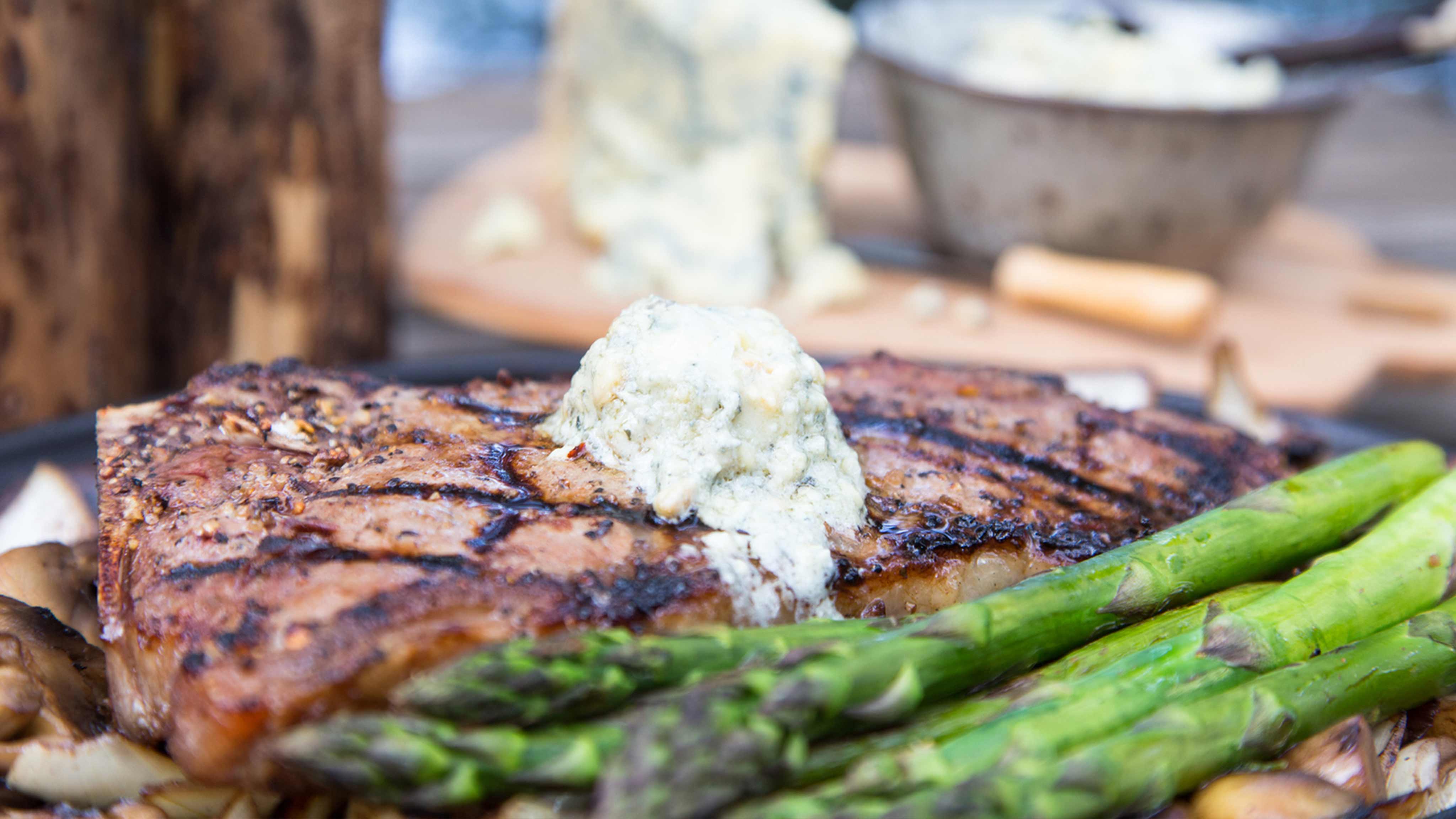 SHOP 'n SAVE Recipe Blue Cheese Topped Steak