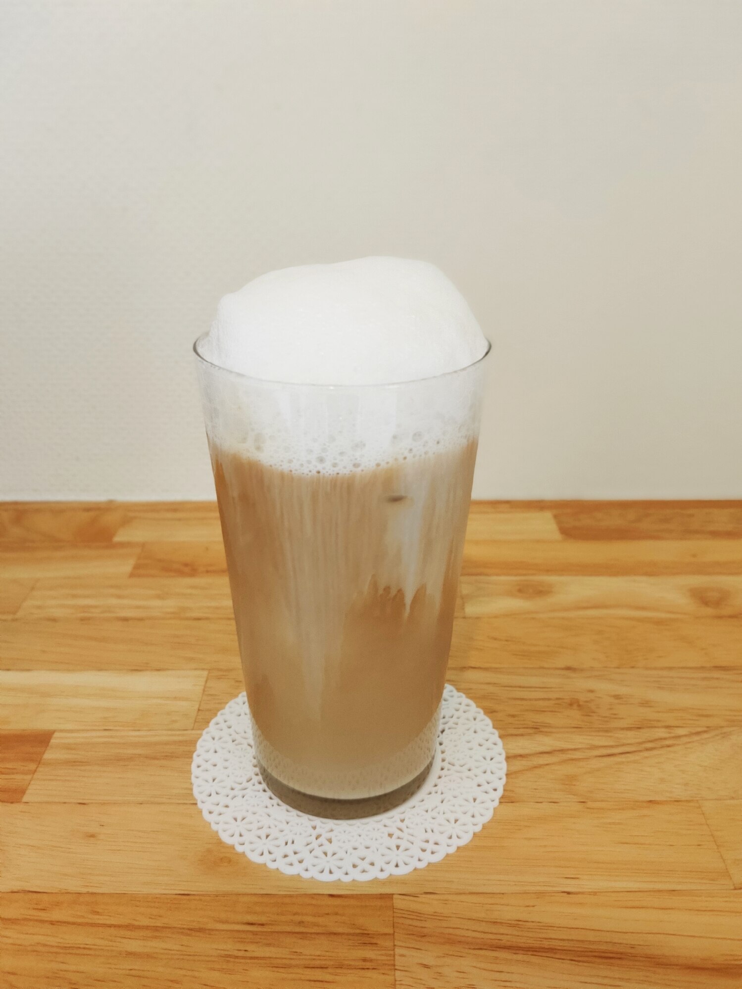 お家で簡単 アイスカフェラテの作り方 | Kurashiru [クラシル] - Youtube ふわふわアイスカフェラテ♪ レシピ・作り方 By みんとA｜楽天レシピ