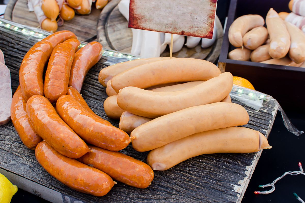 How Long Can Sausage Stay in the Fridge After Defrosting (Updated 2024)