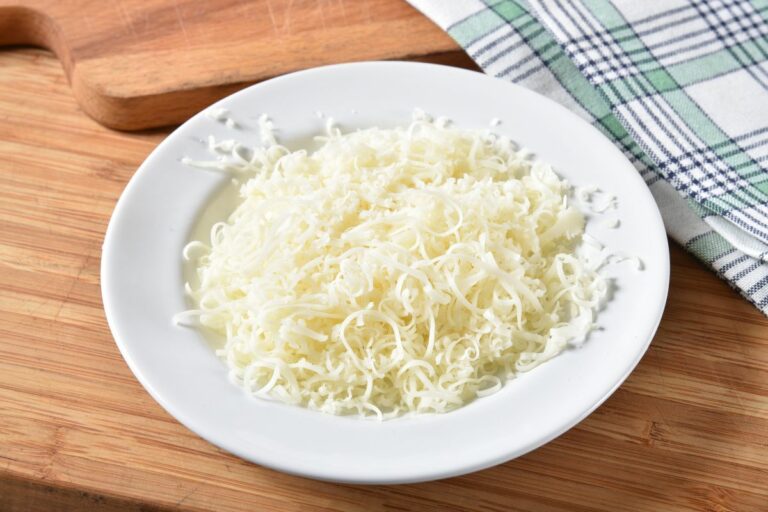 3 Easy Ways to Shred Fresh Mozzarella (Updated 2024)