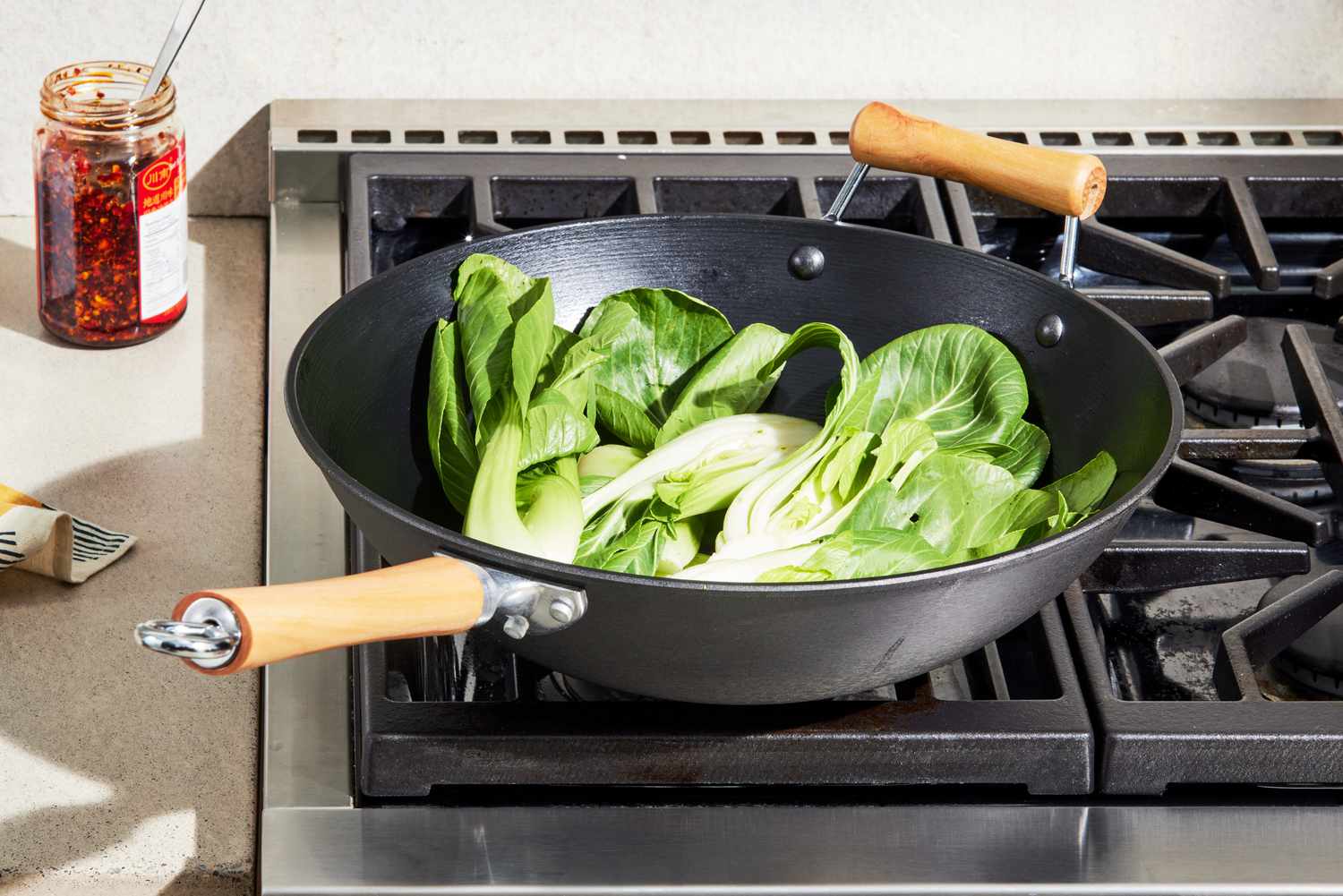 How To Cook With A Wok On A Gas Stove