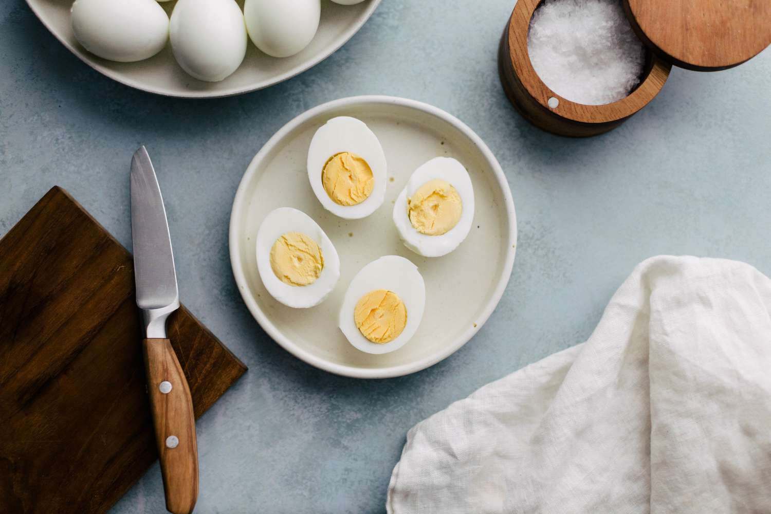 How To Cook Hard Boiled Eggs So The Shell Comes Off Easily
