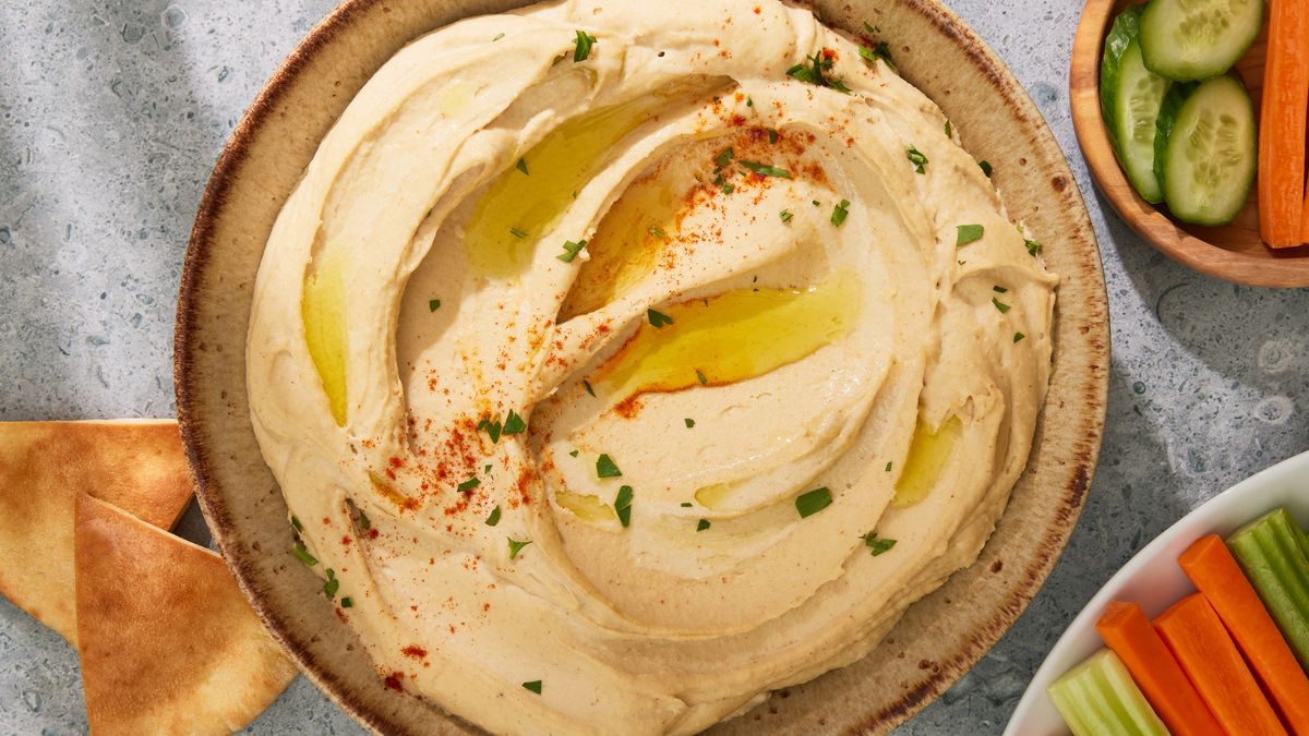 How To Eat Hummus
