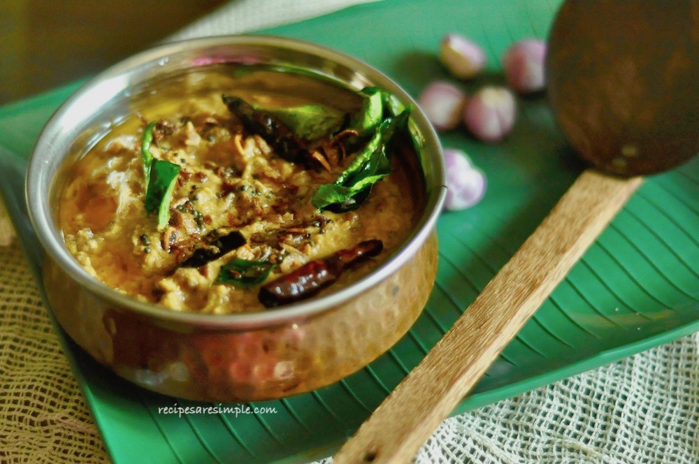 Chena Vanpayar Erissery (Kerala Yam and Beans) Recipes are Simple