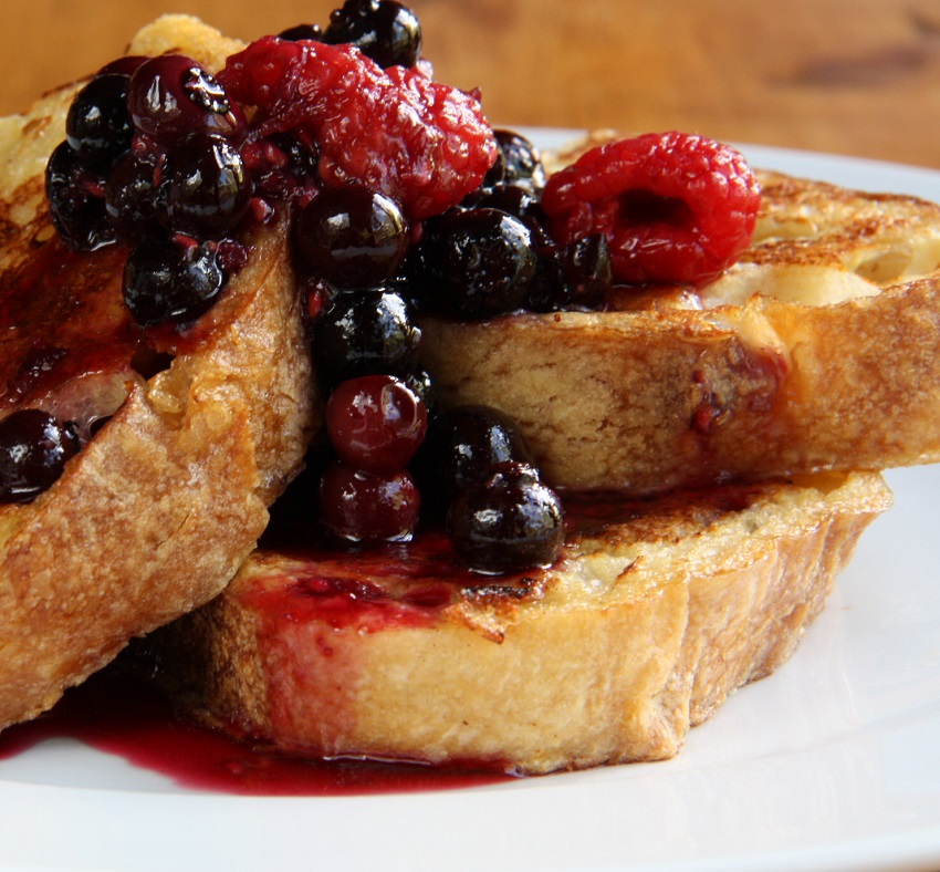 Berry French Toast RecipesNow!