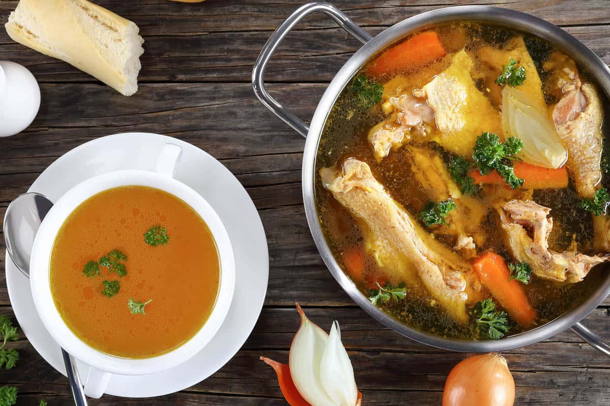 Best Chicken Broth Substitutes Easy Alternatives for Any Recipes