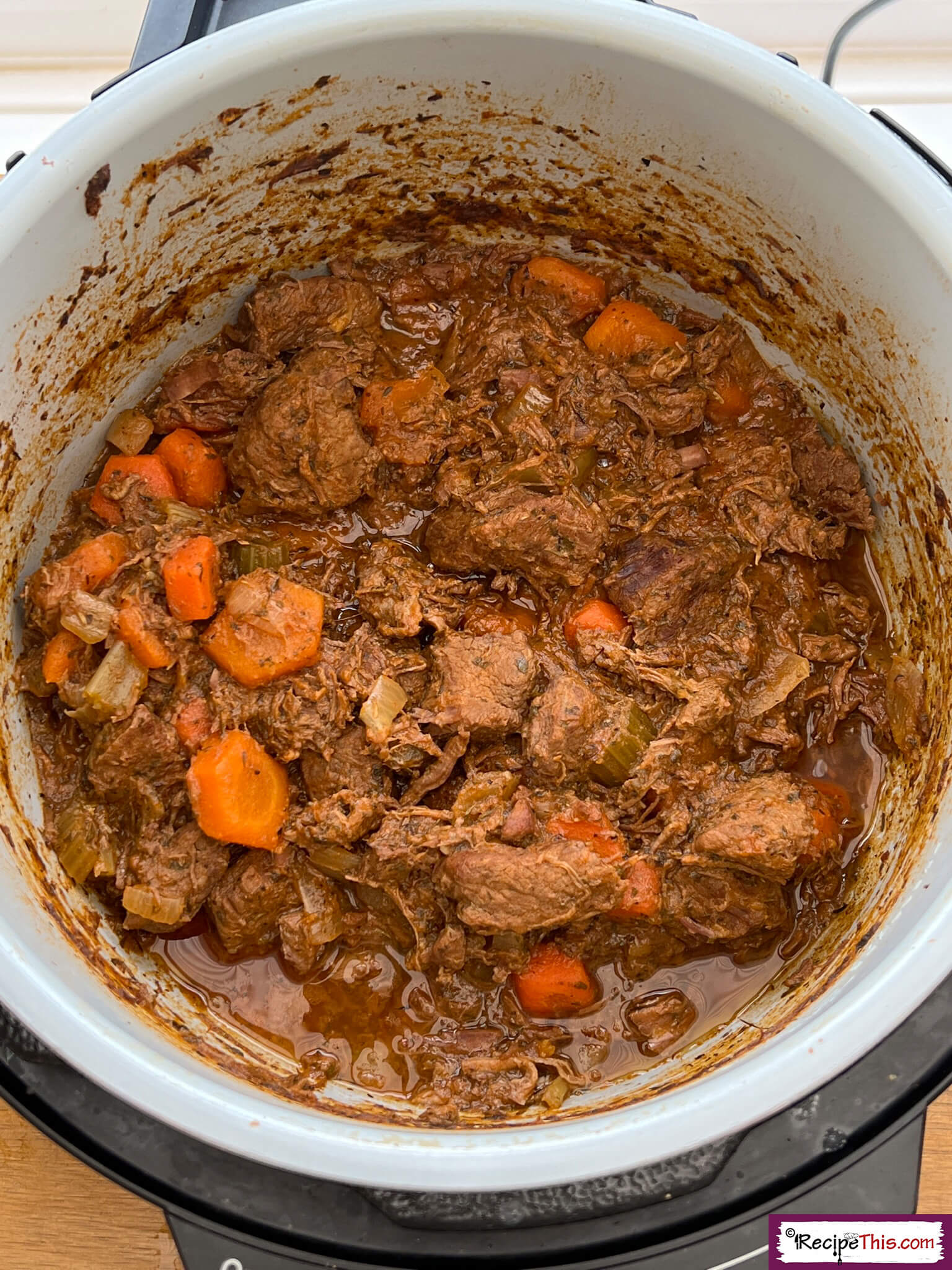 Recipe This Slow Cooker Beef And Ale Pie