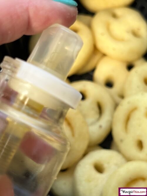 Recipe This Air Fryer Frozen Smiley Fries