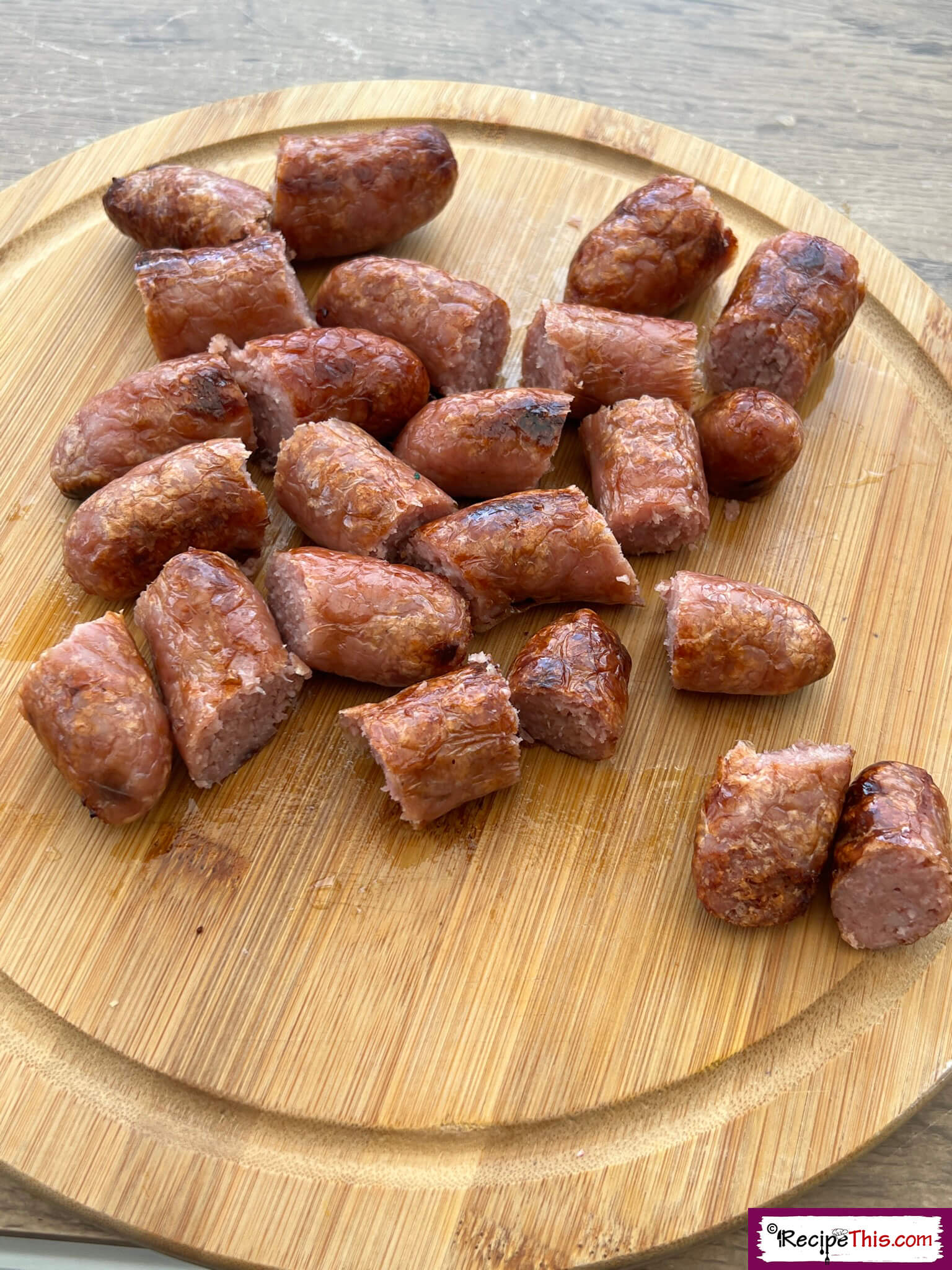 Recipe This Slow Cooker Curried Sausages