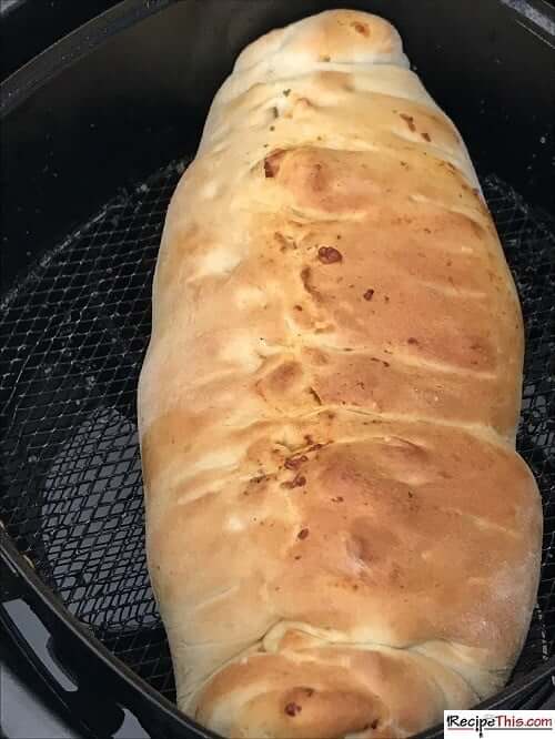 Recipe This Cheese & Ham Stromboli In Air Fryer