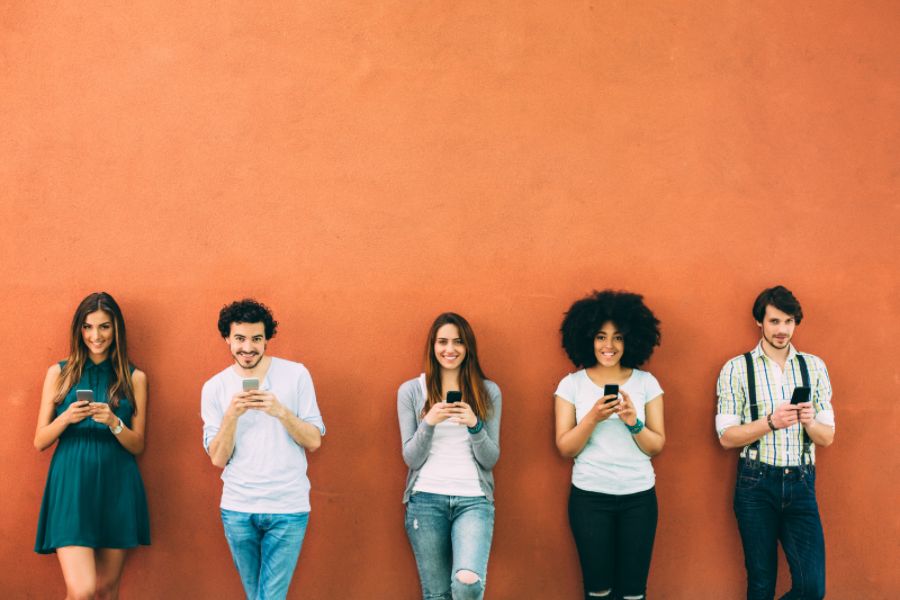 What Communication Apps Recruiters Can Use to Improve
