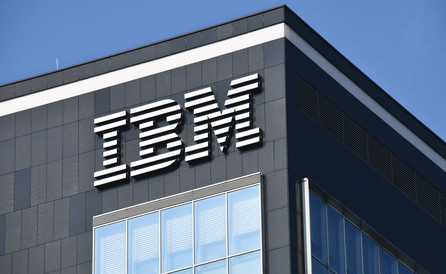 IBM adquiere StepZen para optimizar sus servicios de gestión de datos y