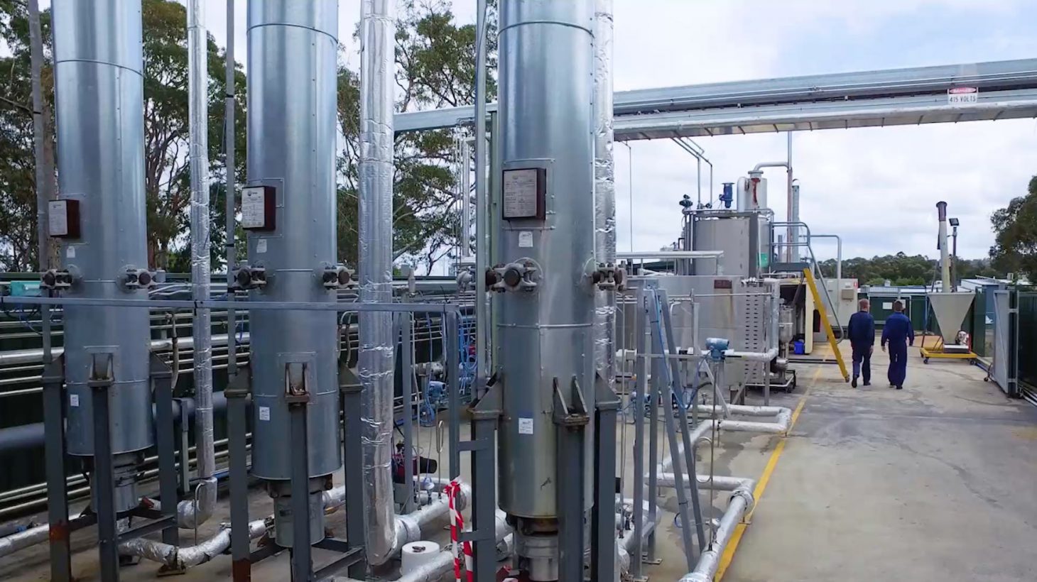 UK plastic plant is ‘worldfirst’ commercialscale chemical recycler