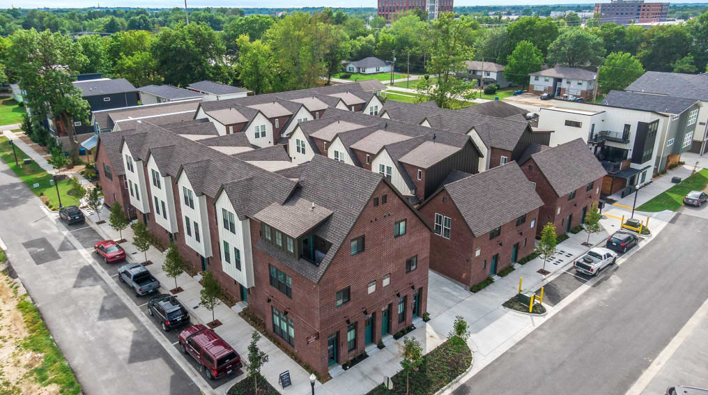 Dunn & Davis Townhomes Red 5 Construction Services