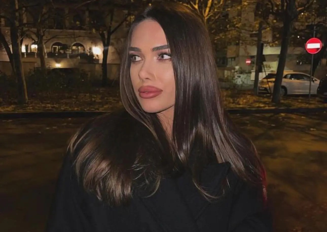 Iustina de la Insula Iubirii a îmbrăcat rochia de mireasa pentru prima