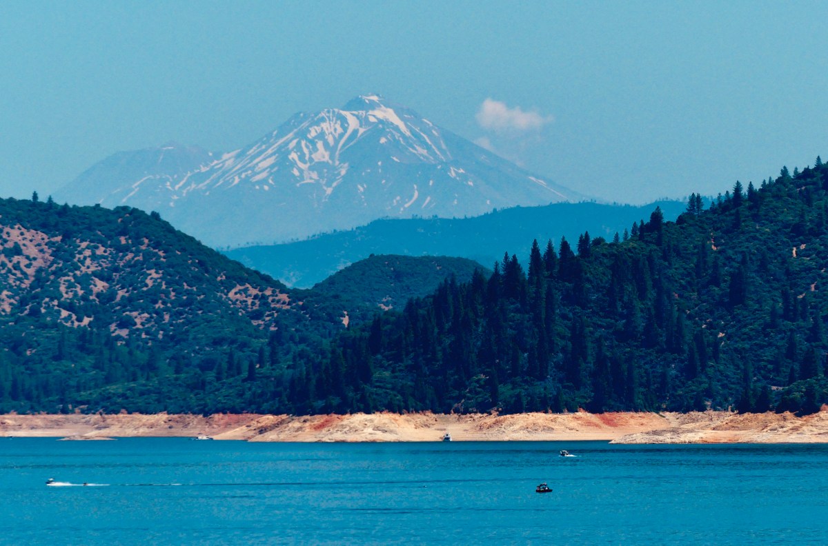 020 Hot, Hot Redding & Mount Shasta in Northern California! RedbirdRV