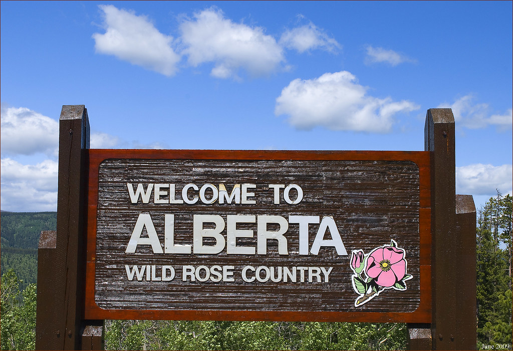 ALBERTA MOVING REDBOX MOVERS moving company