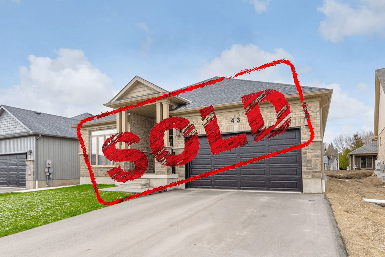 Bungalow on Quiet Cul De Sac 43 Moynihan Pl. Red Brick Real Estate