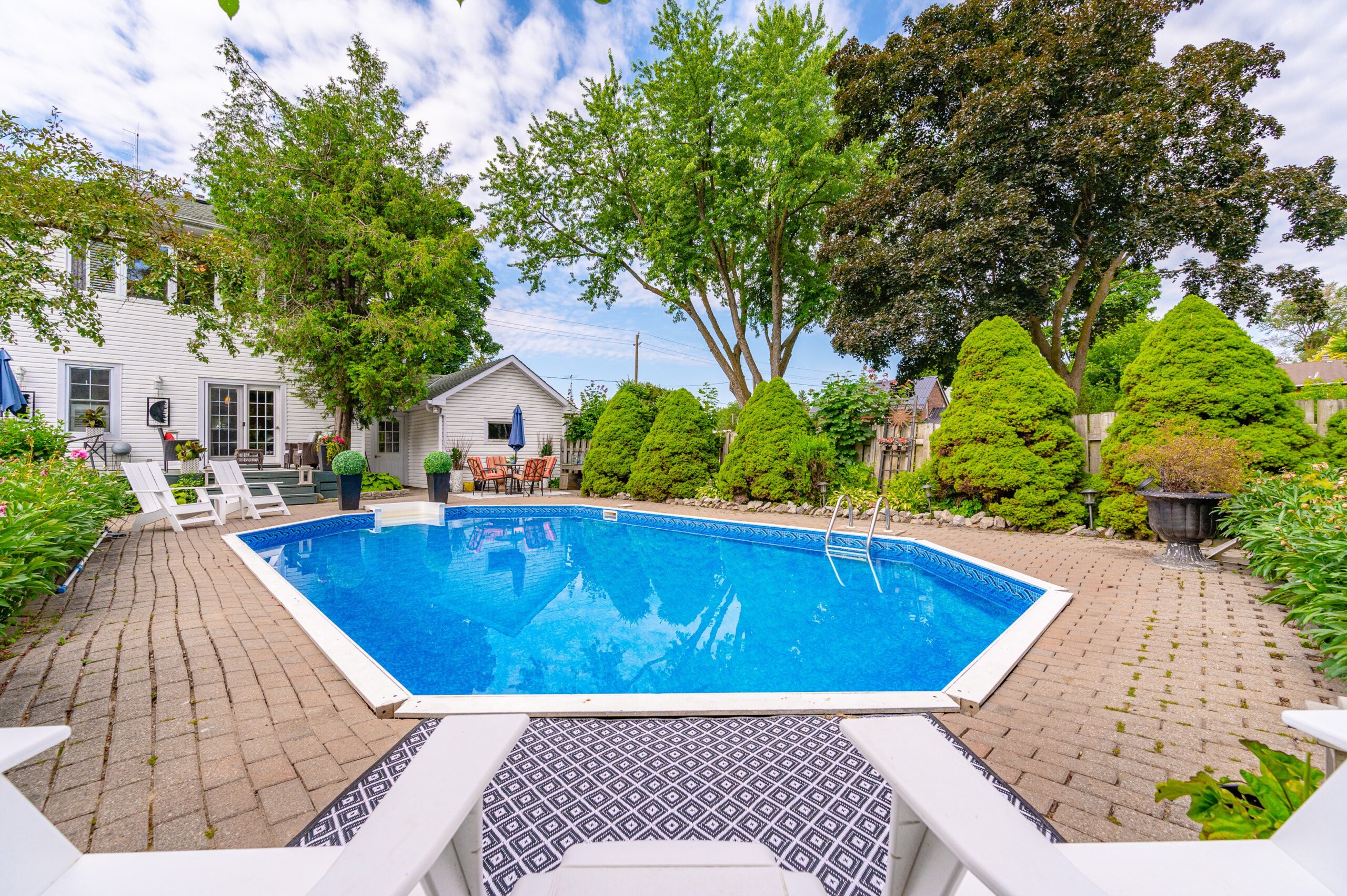 059Image059 Red Brick Real Estate Brokerage