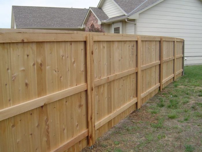 What is a Good Neighbor Fence? Reddi Fence