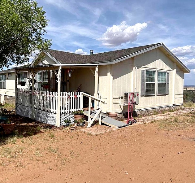 Residential Roofing Contractor in Arizona Red Dirt Construction