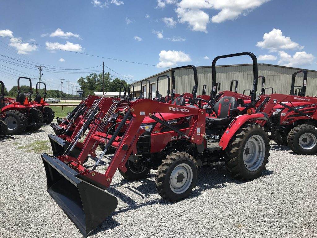MAHINDRA O/S TRACTORS Red Dirt Tractors