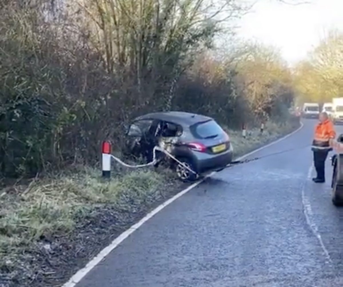 Shocking video shows drinkdriver’s car removed from bush in Redditch The Redditch Standard