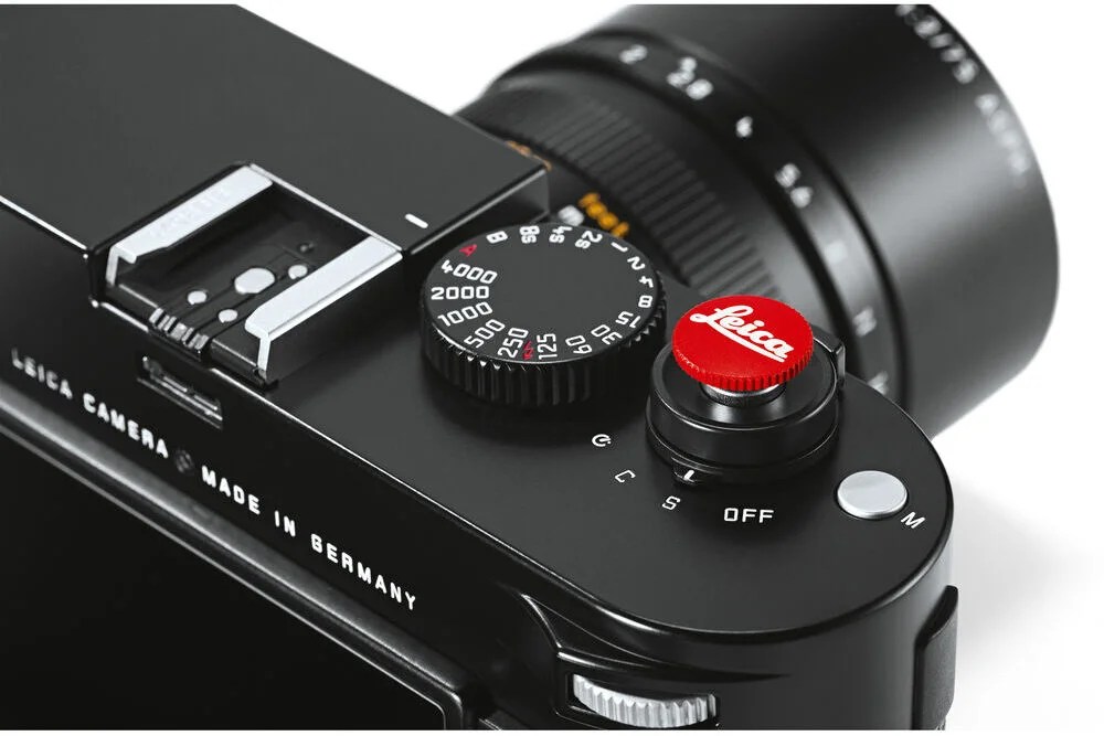 10 Best Leica accessories you can get for your camera [2021]