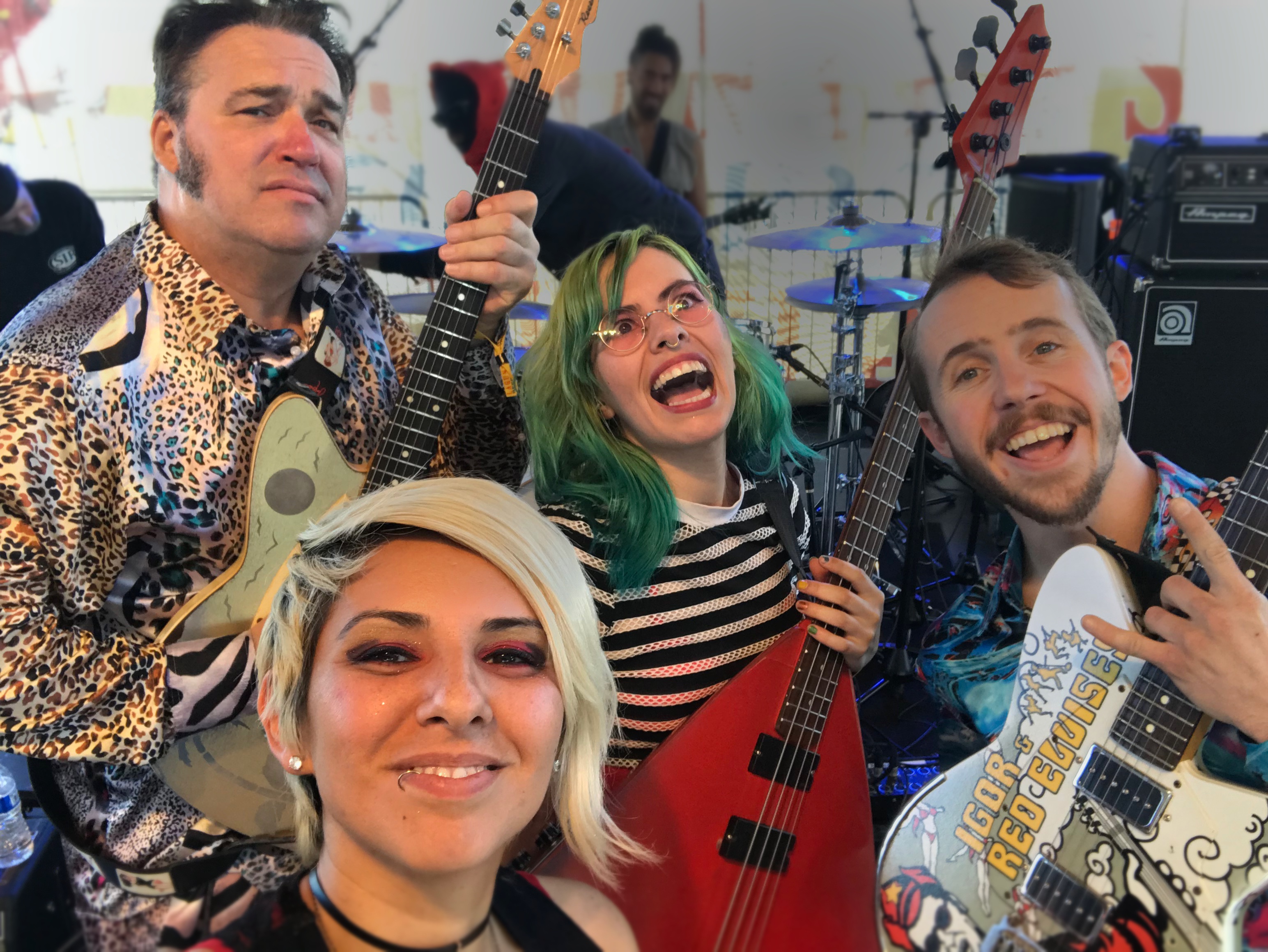 Pictures Red Elvises