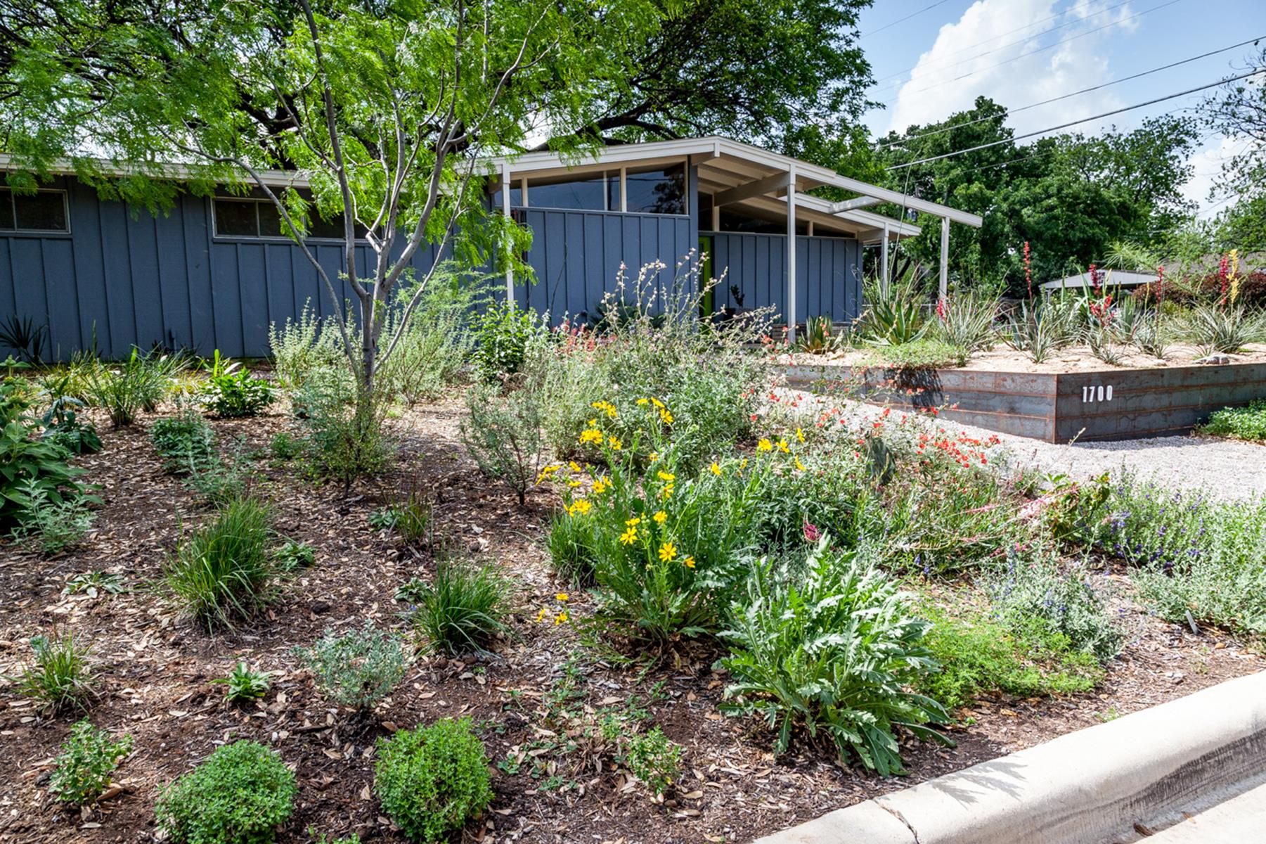 Craigslist Fort Worth Tx Farm And Garden / 2239 W Magnolia Avenue, Fort