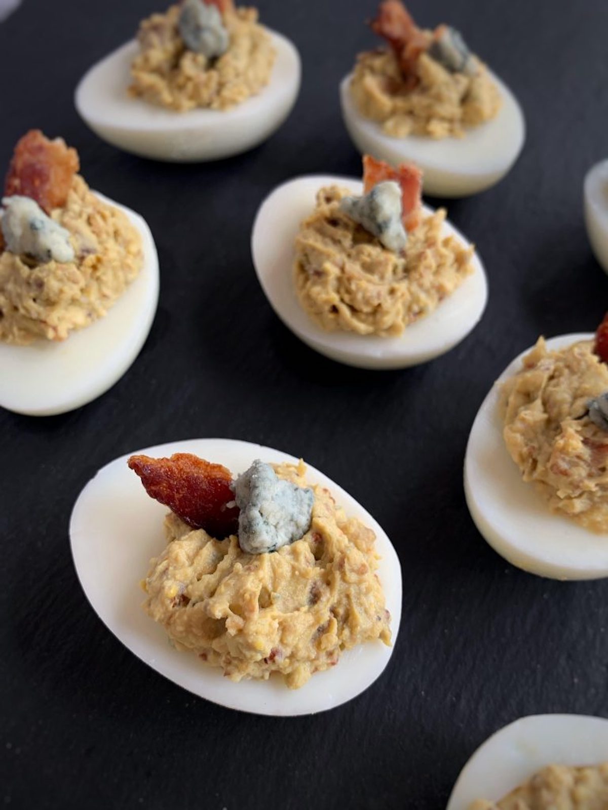 Bacon & Blue Deviled Eggs ⋆ Red Fermented Grapes