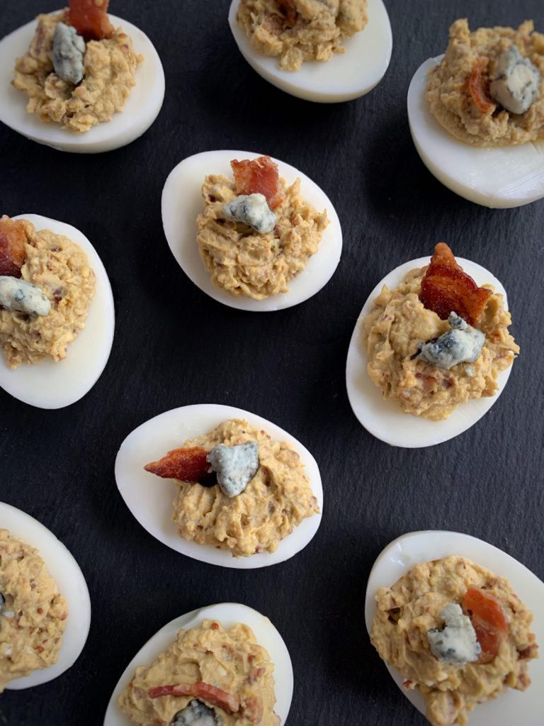 Bacon & Blue Deviled Eggs ⋆ Red Fermented Grapes