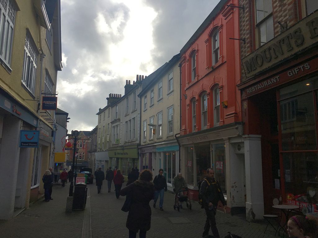 6/7 Causewayhead, Penzance, TR18 2SN