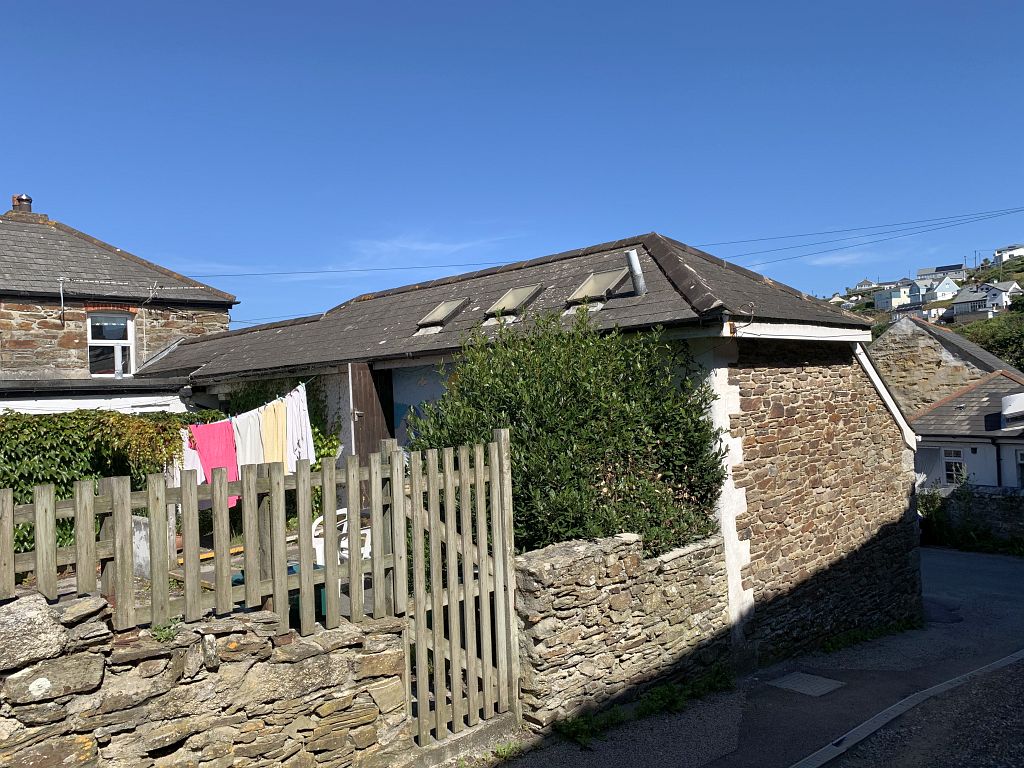 Pampered Paws, 1 Railway Terrace, Portreath, Redruth, Cornwall, TR16 4LD