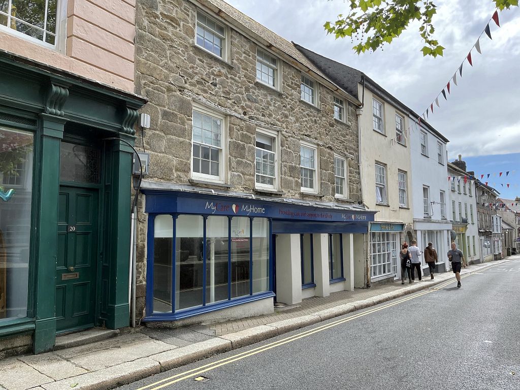 18 Lower Market Street, Penryn, TR10 8BG
