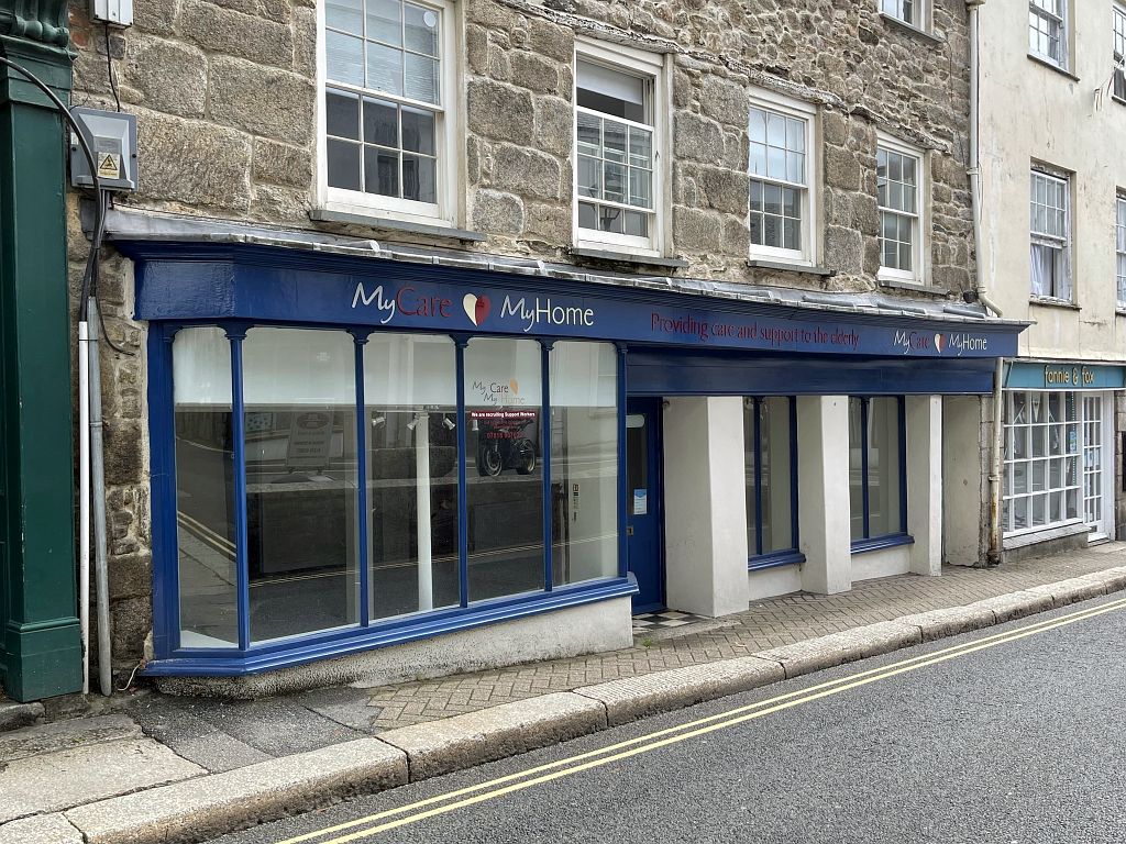 18 Lower Market Street, Penryn, TR10 8BG