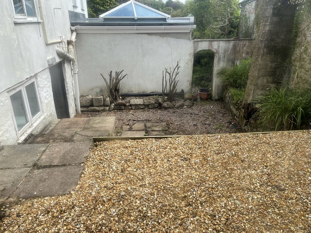 18 Lower Market Street, Penryn, TR10 8BG