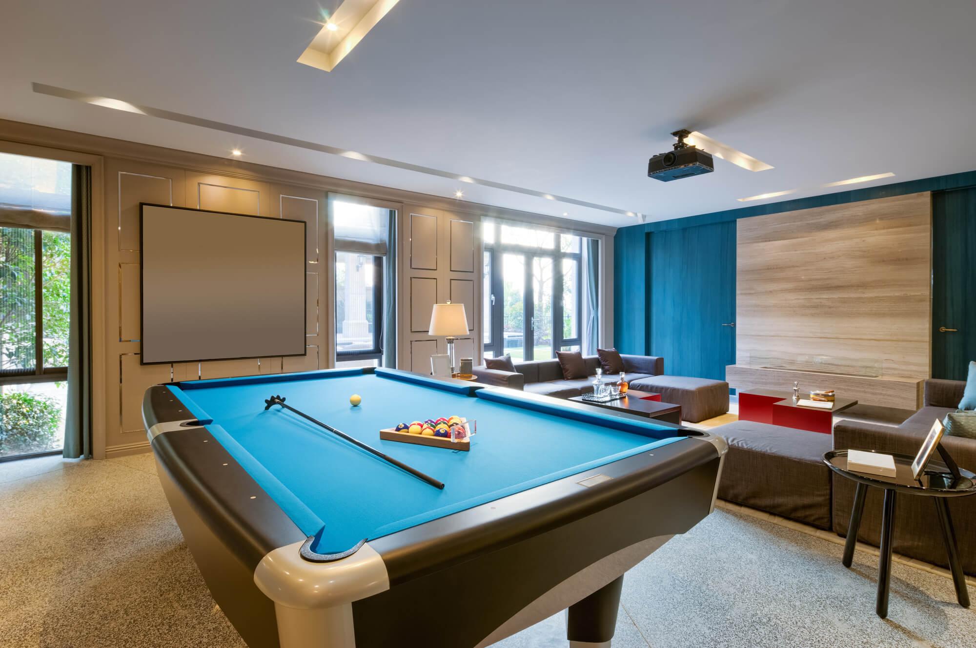 Top 7 MustHaves For The Ultimate Man Cave