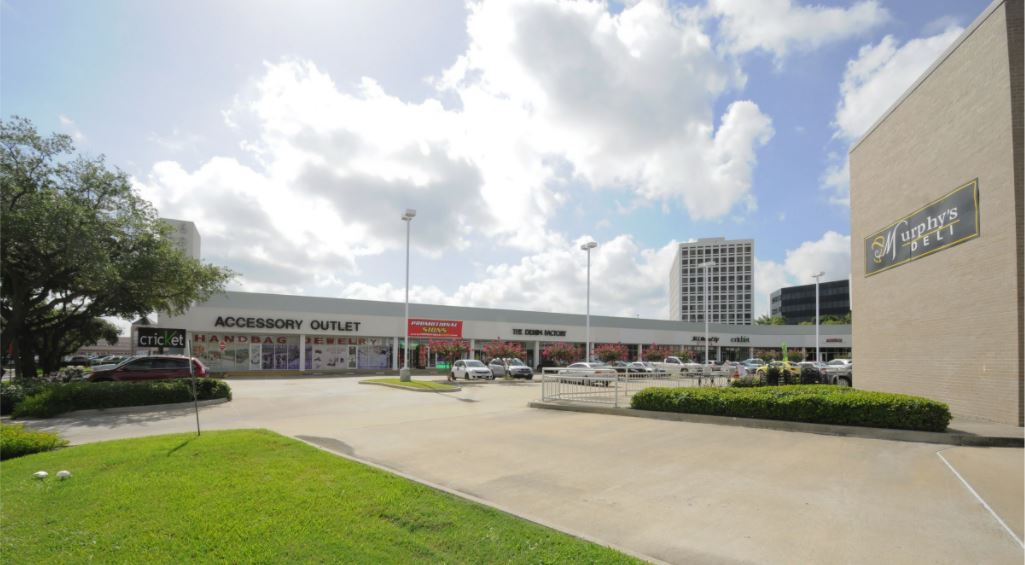 Promotional Signs Renewed 2,680 SF at 6959 Harwin in Houston REDnews