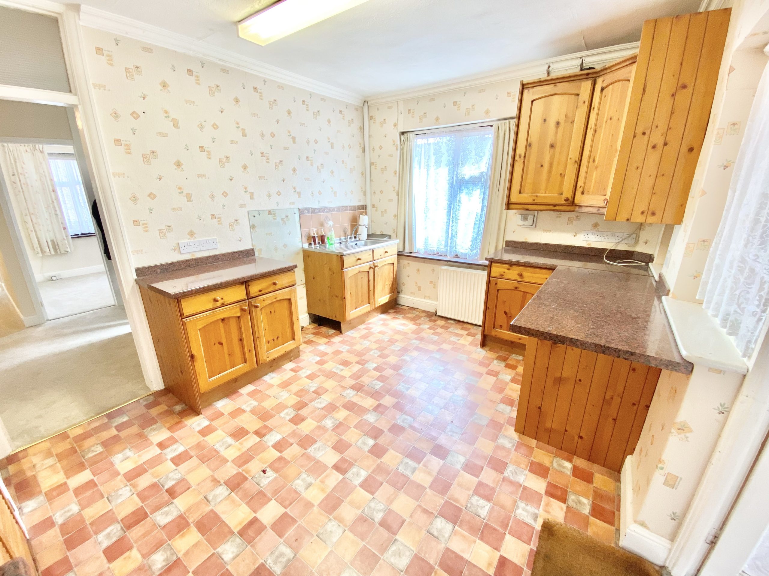 Dickens Avenue, Uxbridge, UB8 3DN Redpad Estate Agents