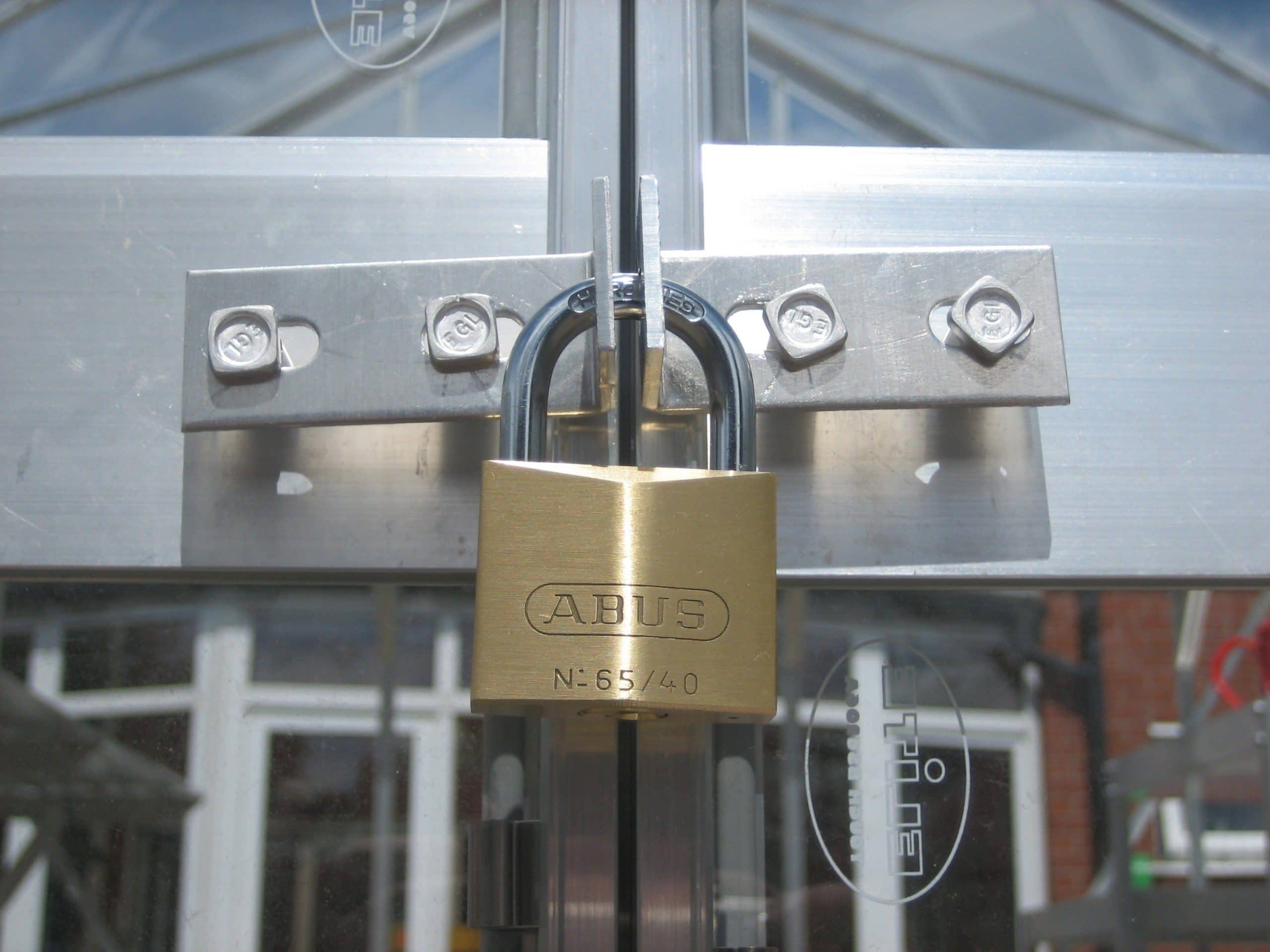 Bracket only for door lock | Redpath