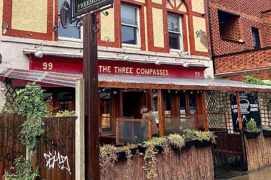 7 Best Pubs in Dalston, London (2023 Update)