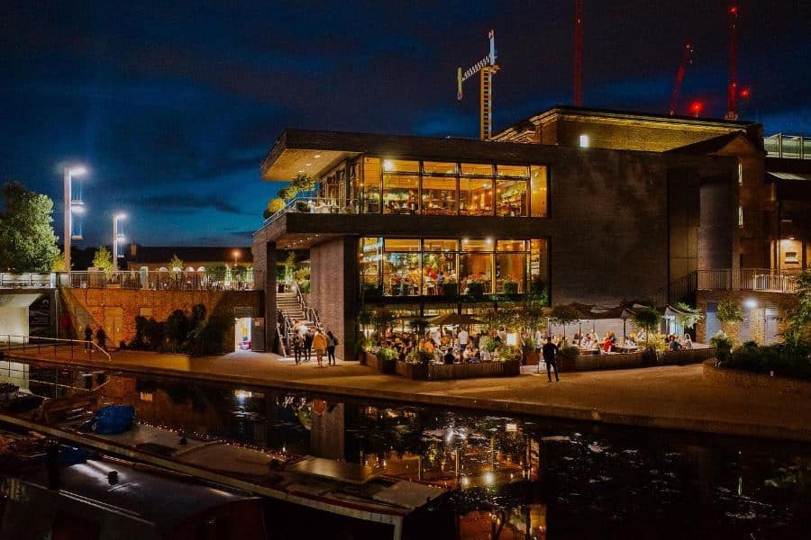 8 Best Pubs in King's Cross, London 2023