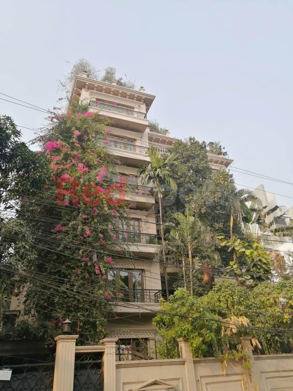 A Well Furnished Flat Of 4000 Sq. Ft. In Baridhara Diplomatic Zone Is